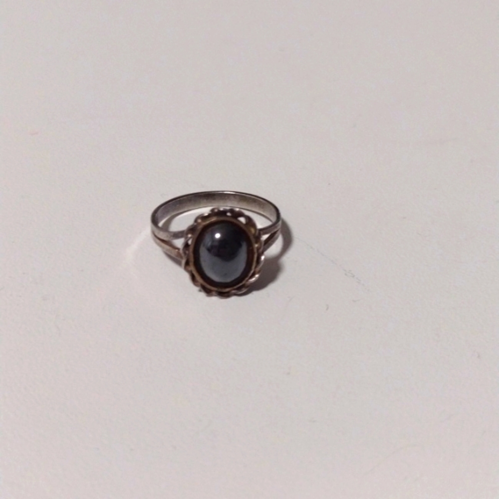 Woman's ring